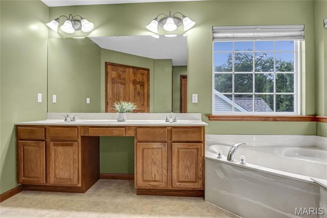 278 Huntsdale Drive, Wentzville, MO 63385