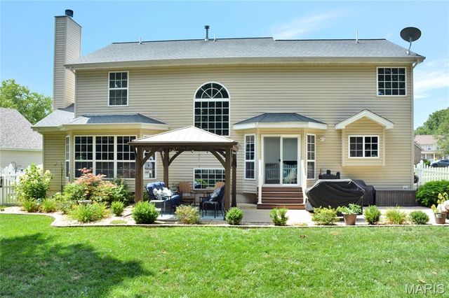 278 Huntsdale Drive, Wentzville, MO 63385