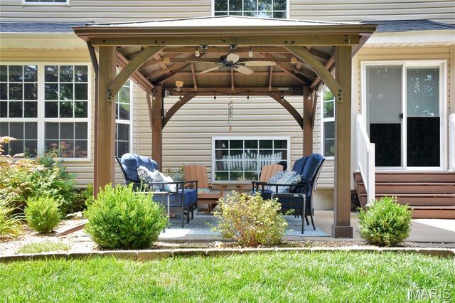 278 Huntsdale Drive, Wentzville, MO 63385