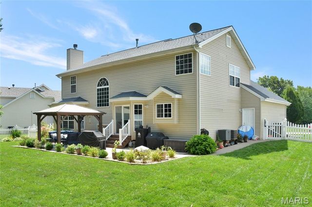 278 Huntsdale Drive, Wentzville, MO 63385