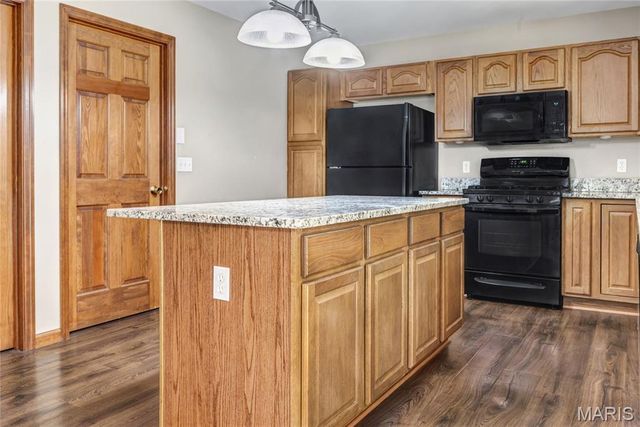 278 Huntsdale Drive, Wentzville, MO 63385