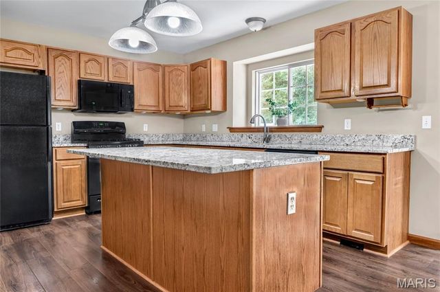 278 Huntsdale Drive, Wentzville, MO 63385