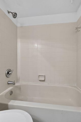 5540 Lakeside Drive 102, Margate, FL 33063