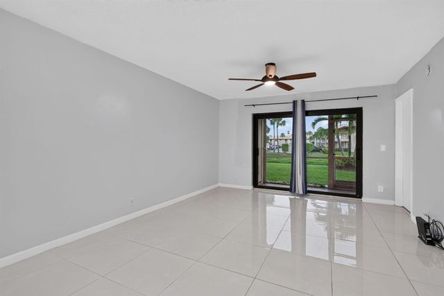 5540 Lakeside Drive 102, Margate, FL 33063