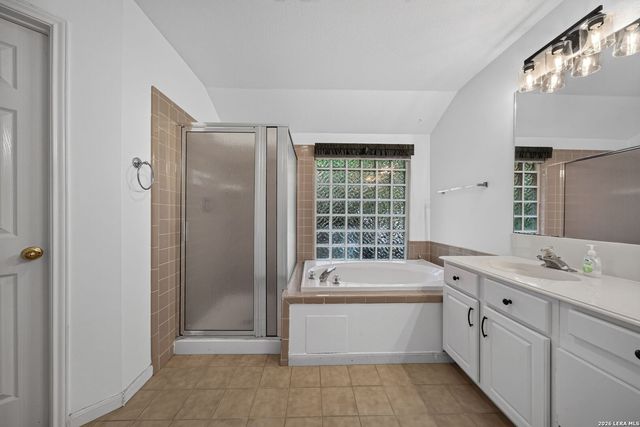 12426 HART CLF, San Antonio, TX 78249