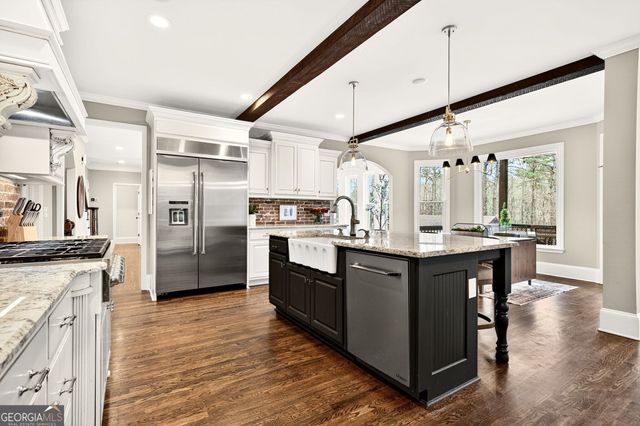 228 Fairway Overlook Drive, Acworth, GA 30101