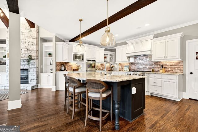 228 Fairway Overlook Drive, Acworth, GA 30101