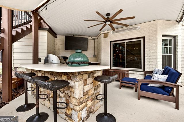 228 Fairway Overlook Drive, Acworth, GA 30101