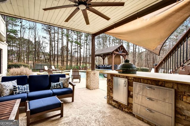 228 Fairway Overlook Drive, Acworth, GA 30101