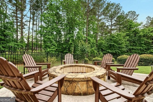 228 Fairway Overlook Drive, Acworth, GA 30101