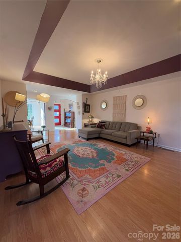 150 Lutomma Circle, Charlotte, NC 28270