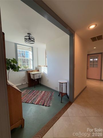 150 Lutomma Circle, Charlotte, NC 28270