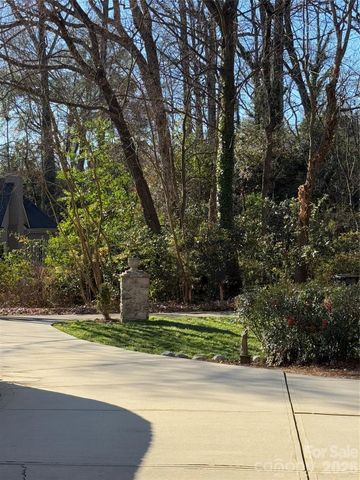 150 Lutomma Circle, Charlotte, NC 28270
