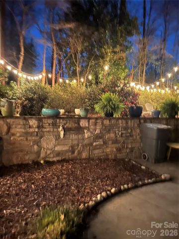 150 Lutomma Circle, Charlotte, NC 28270