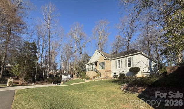 150 Lutomma Circle, Charlotte, NC 28270