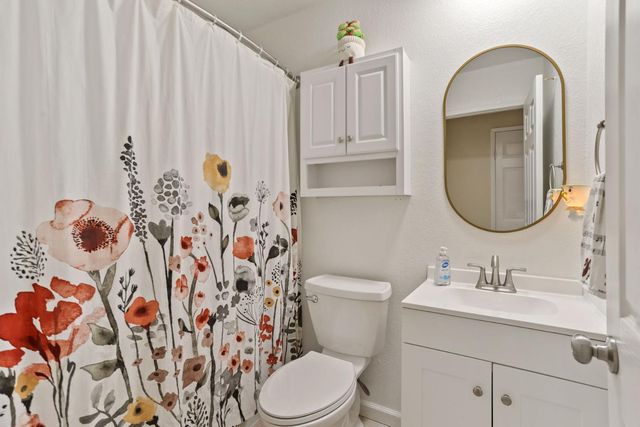 757 Clemens Ct, Ripon, CA 95366