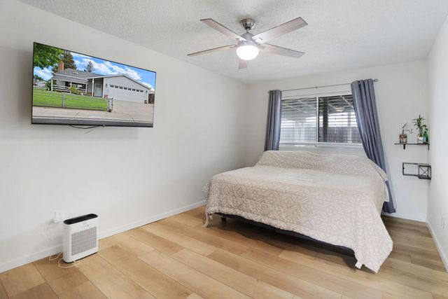 757 Clemens Ct, Ripon, CA 95366