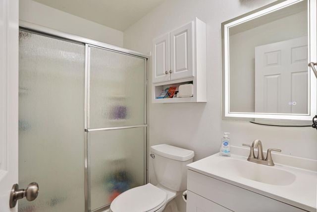 757 Clemens Ct, Ripon, CA 95366