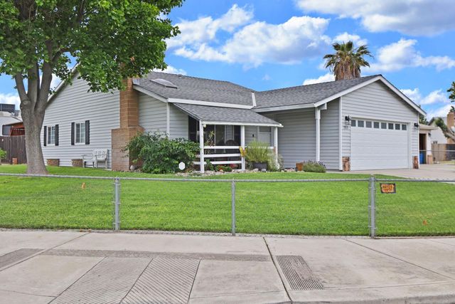 757 Clemens Ct, Ripon, CA 95366