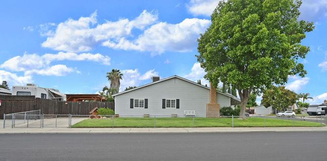 757 Clemens Ct, Ripon, CA 95366
