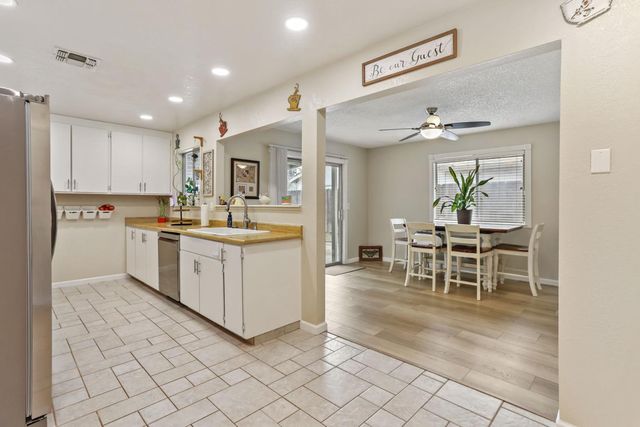 757 Clemens Ct, Ripon, CA 95366