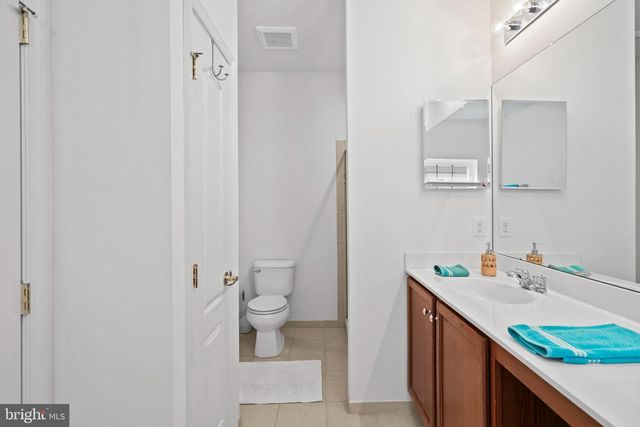 145 BLUEBELL DR, Egg Harbor Township, NJ 08234