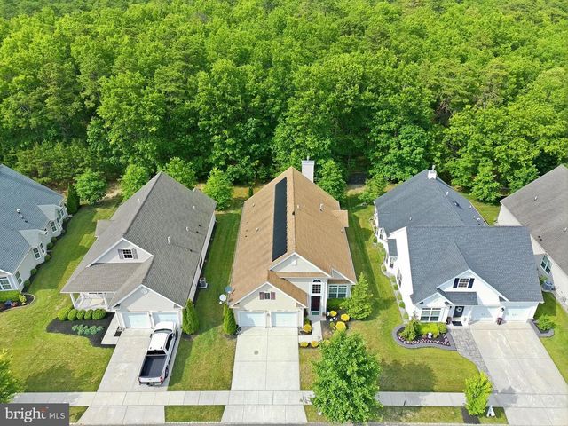 145 BLUEBELL DR, Egg Harbor Township, NJ 08234