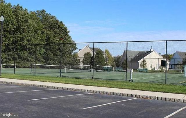 145 BLUEBELL DR, Egg Harbor Township, NJ 08234