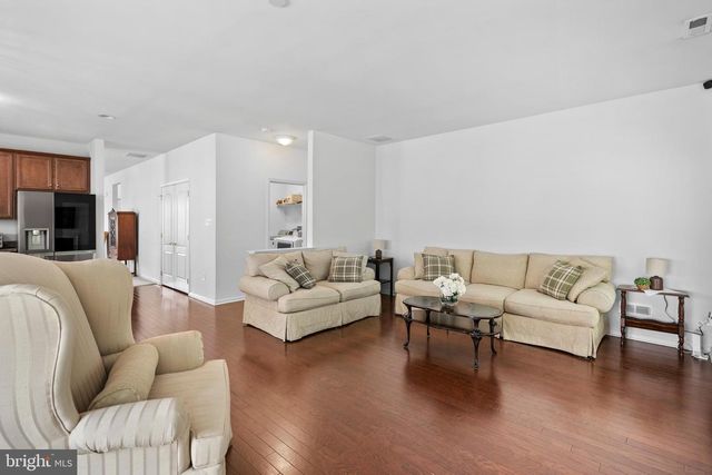 145 BLUEBELL DR, Egg Harbor Township, NJ 08234