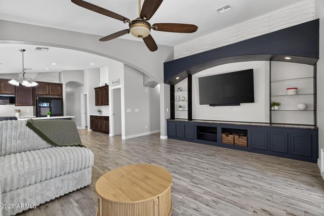 21125 N 98TH Drive, Peoria, AZ 85382