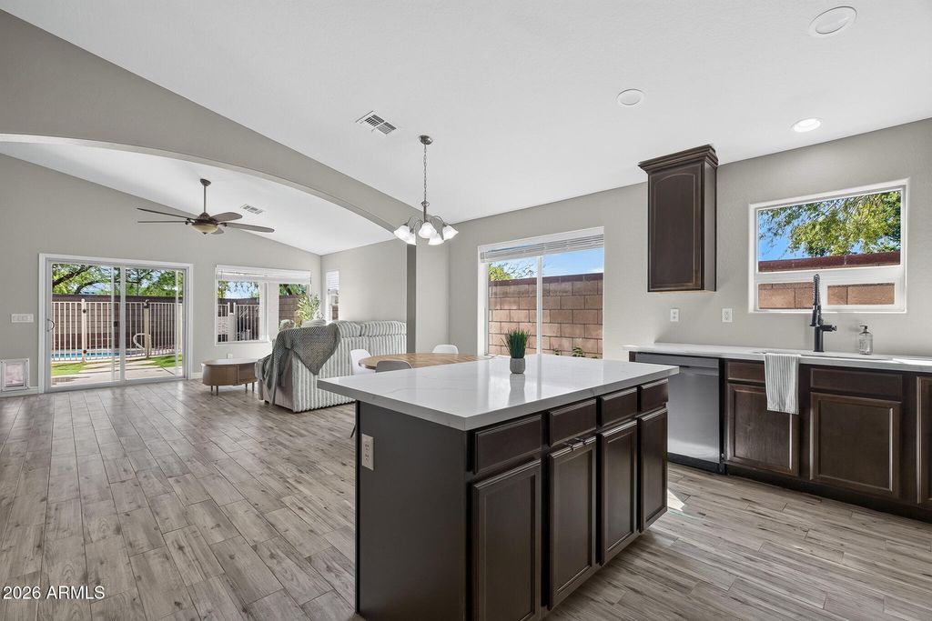 21125 N 98TH Drive, Peoria, AZ 85382 — photo 3
