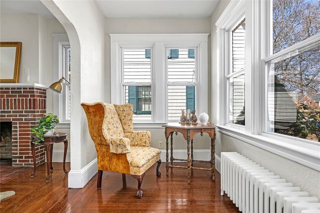 38 Trinity Parkway, Providence, RI 02908