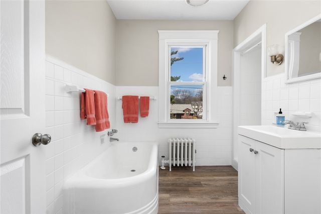 38 Trinity Parkway, Providence, RI 02908