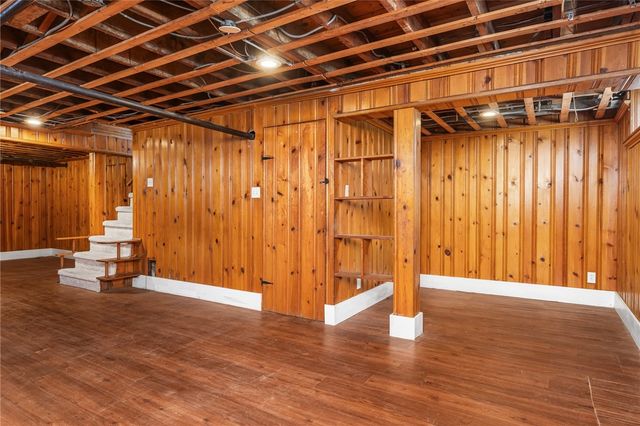 38 Trinity Parkway, Providence, RI 02908