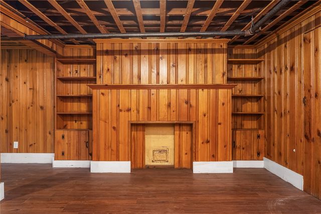 38 Trinity Parkway, Providence, RI 02908