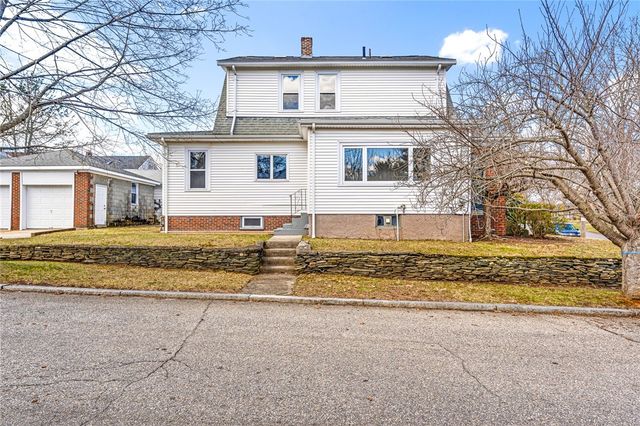 38 Trinity Parkway, Providence, RI 02908