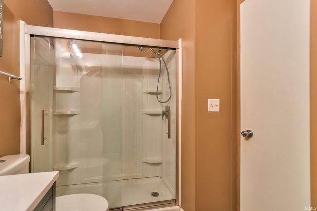 6116 Hickory Hill Lane, Evansville, IN 47710