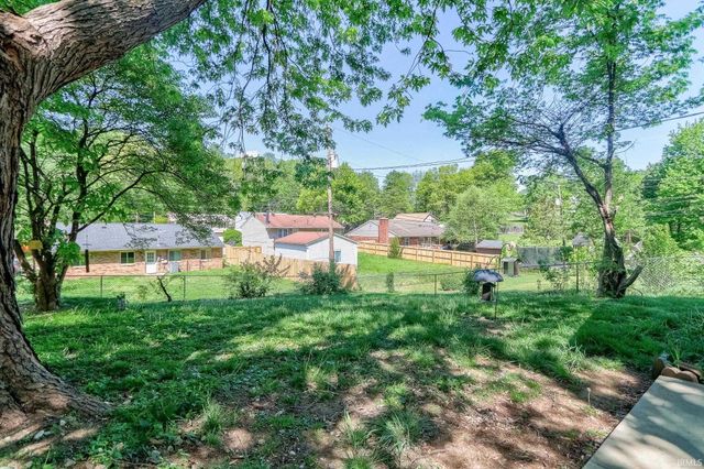 6116 Hickory Hill Lane, Evansville, IN 47710