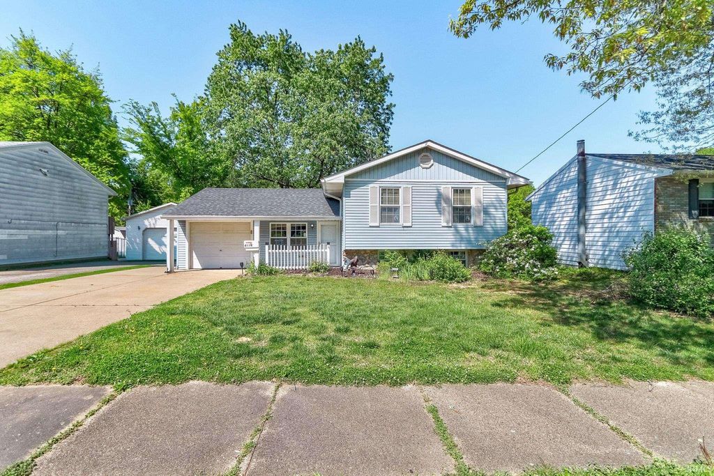 6116 Hickory Hill Lane, Evansville, IN 47710