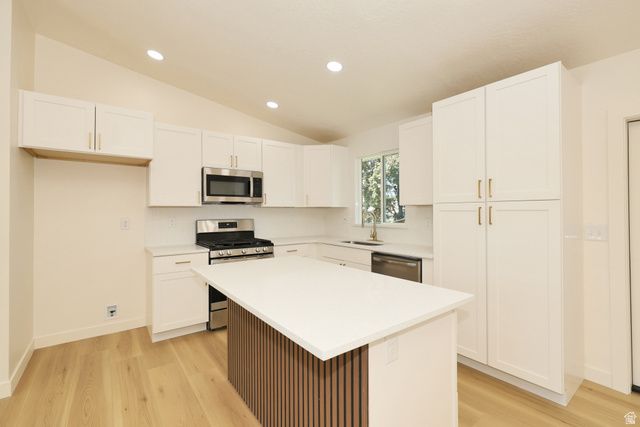 807 E DUSTY ROCK CIR, Sandy, UT 84094