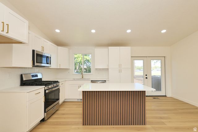 807 E DUSTY ROCK CIR, Sandy, UT 84094
