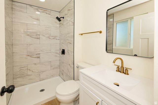 807 E DUSTY ROCK CIR, Sandy, UT 84094