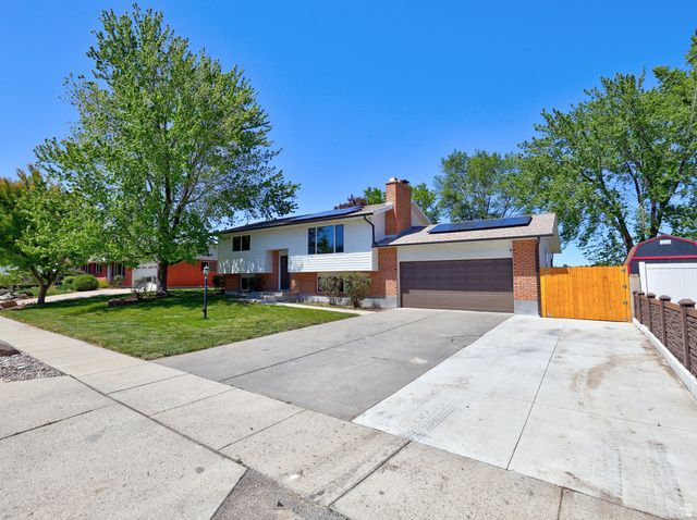 807 E DUSTY ROCK CIR, Sandy, UT 84094