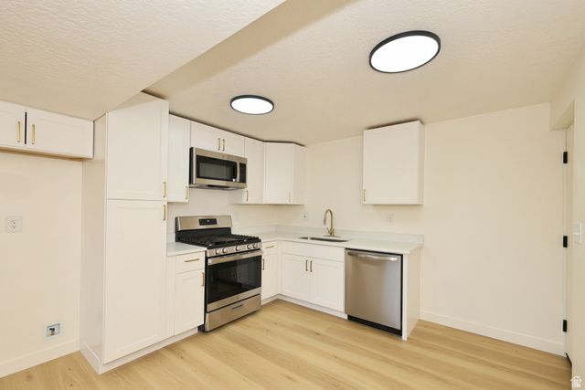 807 E DUSTY ROCK CIR, Sandy, UT 84094