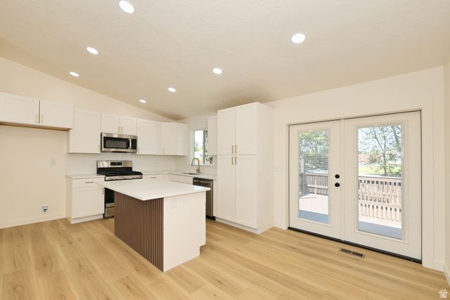 807 E DUSTY ROCK CIR, Sandy, UT 84094
