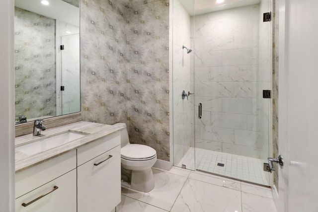 4033 NW 17th Way, Boca Raton, FL 33431