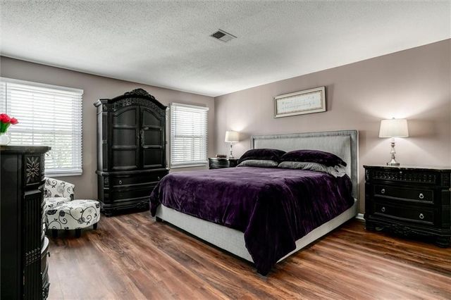 11905 Centennial Park Street, Overland Park, KS 66213