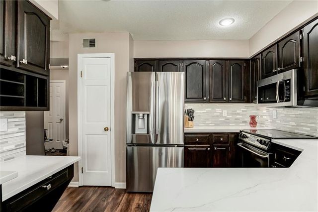 11905 Centennial Park Street, Overland Park, KS 66213