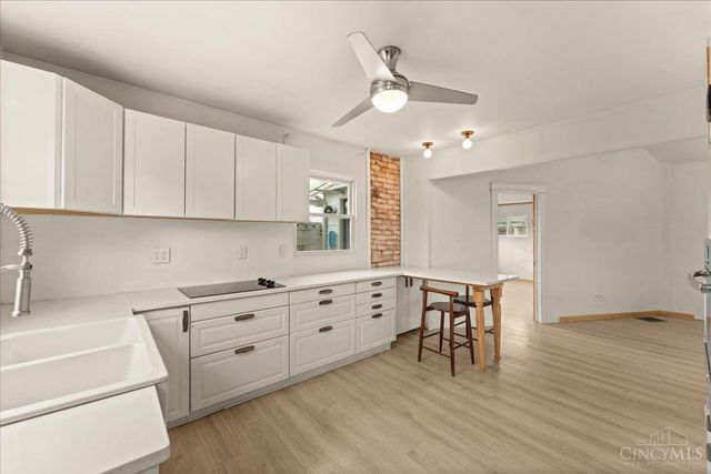 2888 Losantiville Avenue, Cincinnati, OH 45213