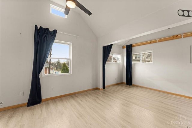 2888 Losantiville Avenue, Cincinnati, OH 45213